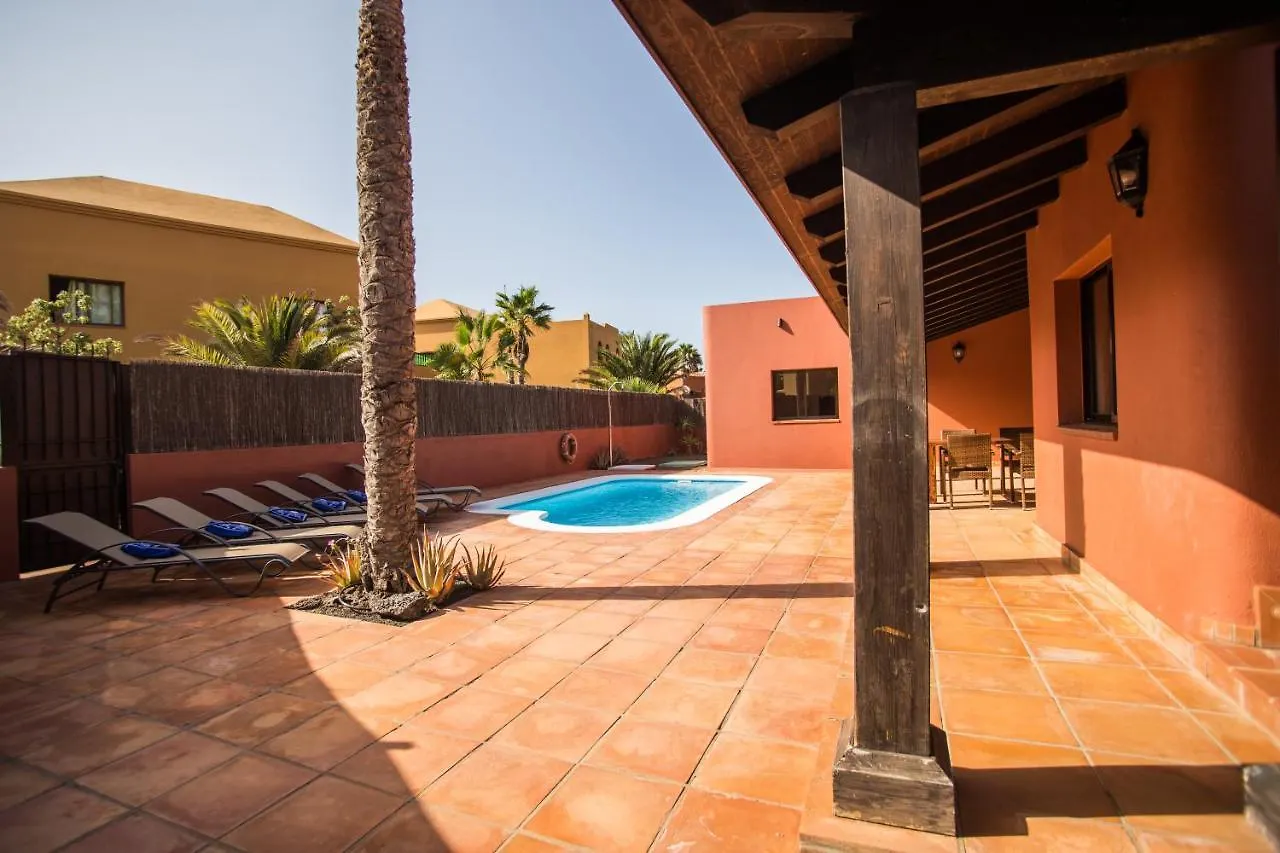 Casa Perla - Villa With Big Garden And Private Pool Corralejo